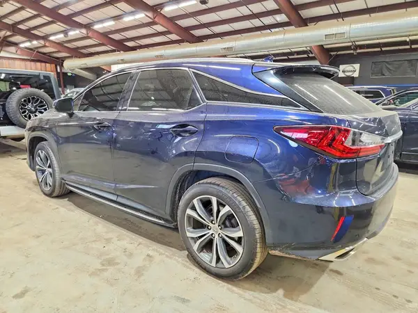 2T2BZMCA6HC067886 2017 LEXUS RX - Image 2