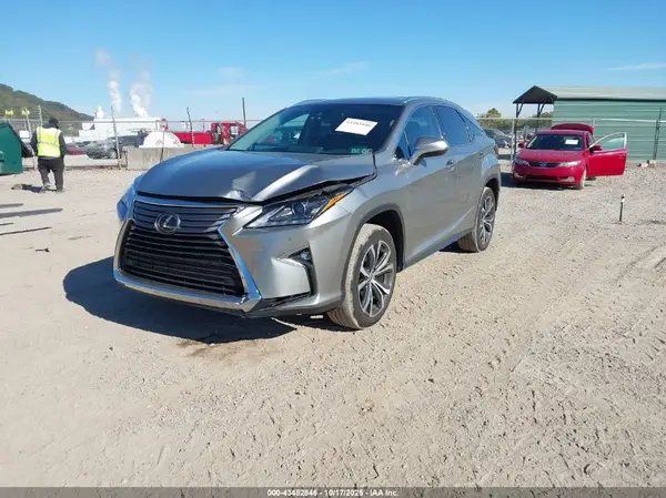 2T2BZMCA6HC086311 2017 LEXUS RX - Image 2