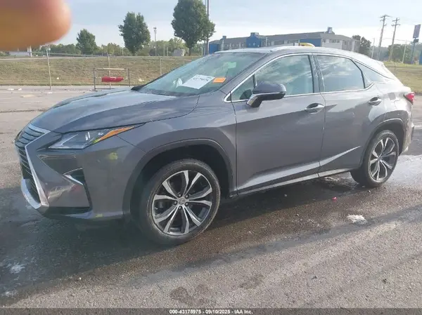 2T2BZMCA6HC104628 2017 LEXUS RX - Image 2