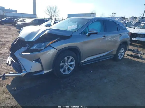 2T2BZMCA6HC105942 2017 LEXUS RX - Image 2