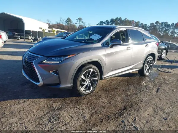 2T2BZMCA6HC113037 2017 LEXUS RX - Image 2
