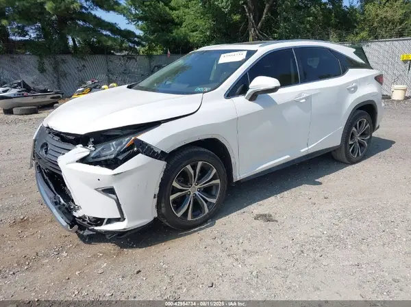 2T2BZMCA6HC117556 2017 LEXUS RX - Image 2