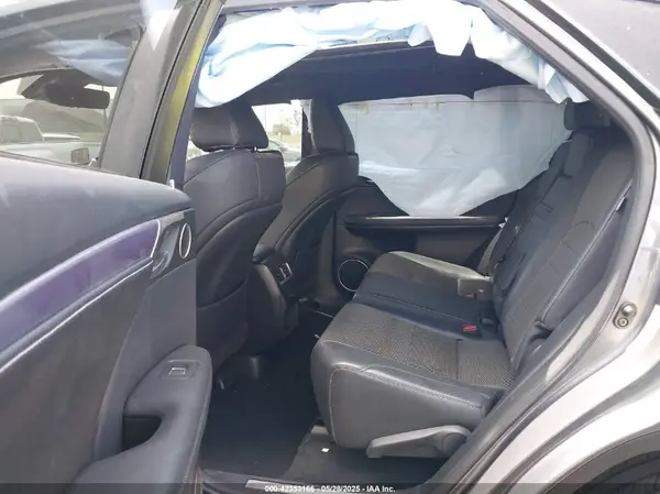 2T2BZMCA6HC133384 2017 LEXUS RX - Image 8
