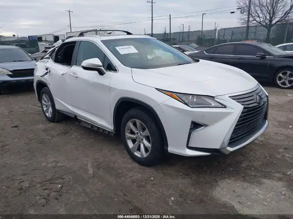2T2BZMCA6HC13A330 2017 LEXUS RX - Image 1