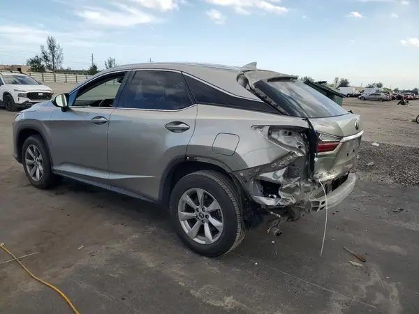 2T2BZMCA6JC139028 2018 LEXUS RX - Image 2