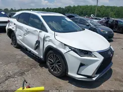 2T2BZMCA6JC139319 2018 LEXUS RX