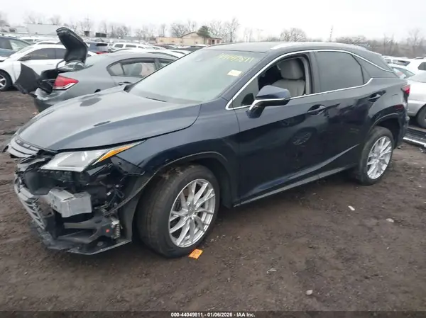 2T2BZMCA6JC153771 2018 LEXUS RX - Image 2