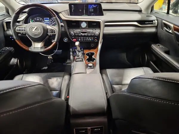 2T2BZMCA6JC155472 2018 LEXUS RX - Image 8