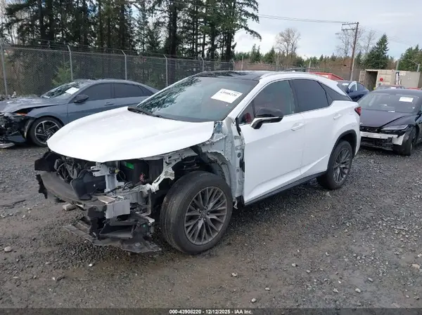 2T2BZMCA6KC173858 2019 LEXUS RX - Image 2