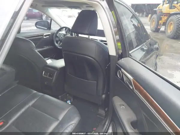 2T2BZMCA6KC176890 2019 LEXUS RX - Image 8