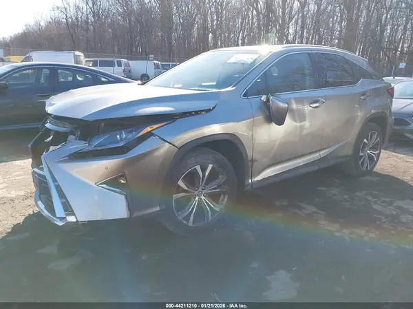 2T2BZMCA6KC191079 2019 LEXUS RX - Image 2