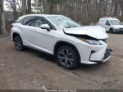 2T2BZMCA6KC197075 2019 LEXUS RX