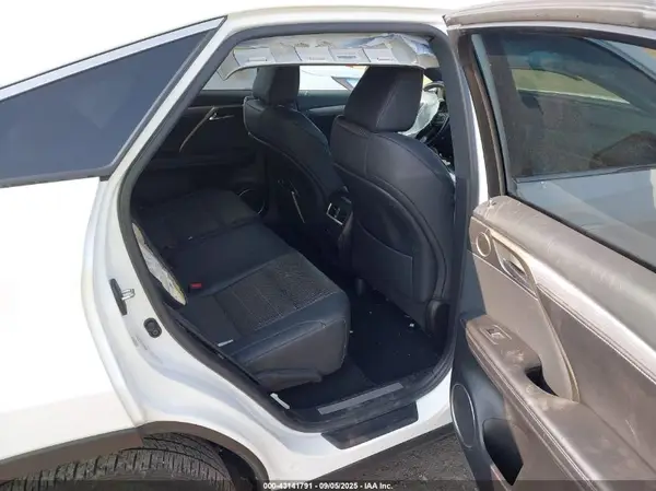 2T2BZMCA6KC202307 2019 LEXUS RX - Image 8