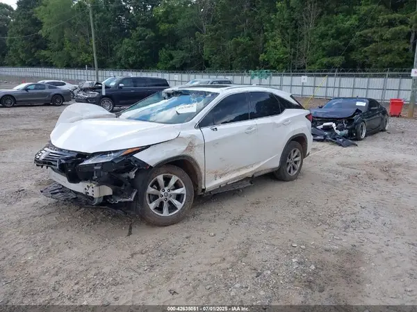 2T2BZMCA6KC203747 2019 LEXUS RX - Image 2