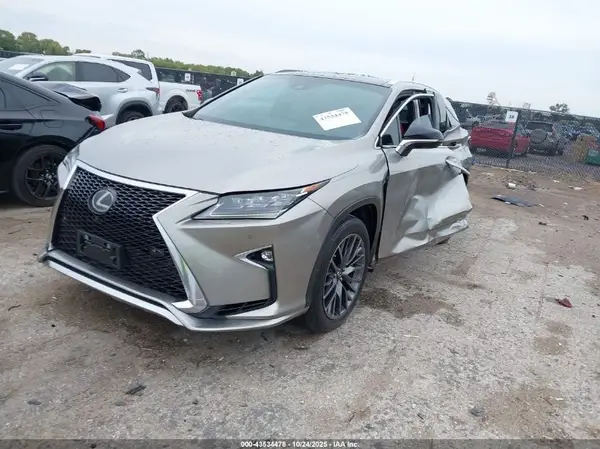 2T2BZMCA7JC142343 2018 LEXUS RX - Image 2