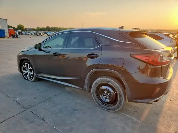 2T2BZMCA7JC156260 2018 LEXUS RX - Image 2