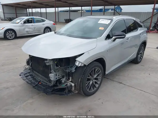 2T2BZMCA7KC174064 2019 LEXUS RX - Image 2