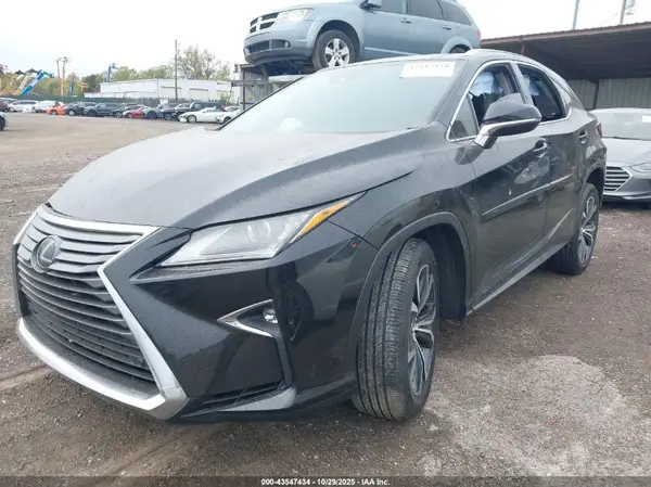 2T2BZMCA7KC180463 2019 LEXUS RX - Image 2