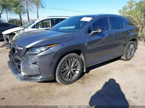 2T2BZMCA7KC185288 2019 LEXUS RX - Image 2