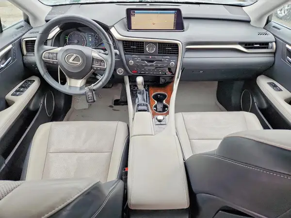 2T2BZMCA7KC196839 2019 LEXUS RX - Image 8