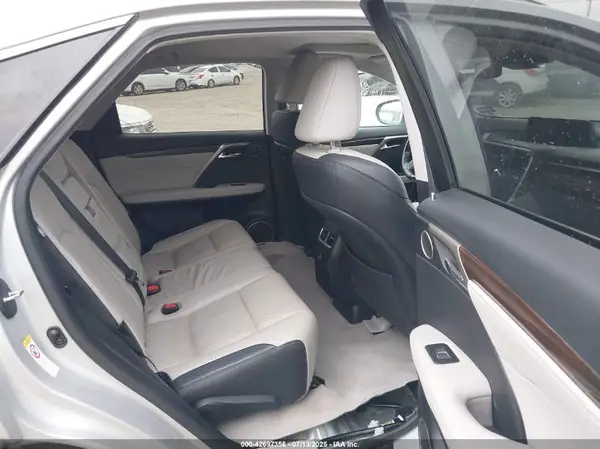 2T2BZMCA8HC090781 2017 LEXUS RX - Image 8
