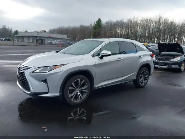2T2BZMCA8HC110950 2017 LEXUS RX - Image 2