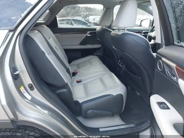 2T2BZMCA8HC117882 2017 LEXUS RX - Image 8