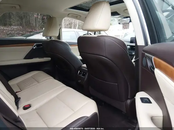 2T2BZMCA8JC141542 2018 LEXUS RX - Image 8