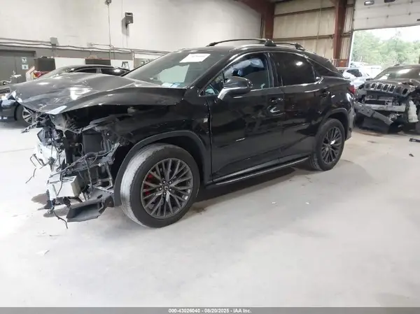 2T2BZMCA8JC144635 2018 LEXUS RX - Image 2