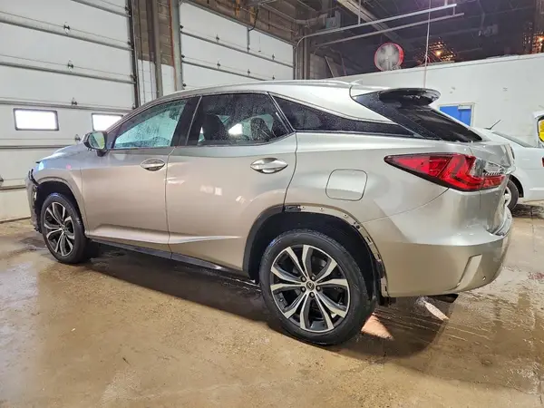 2T2BZMCA8JC152640 2018 LEXUS RX - Image 2