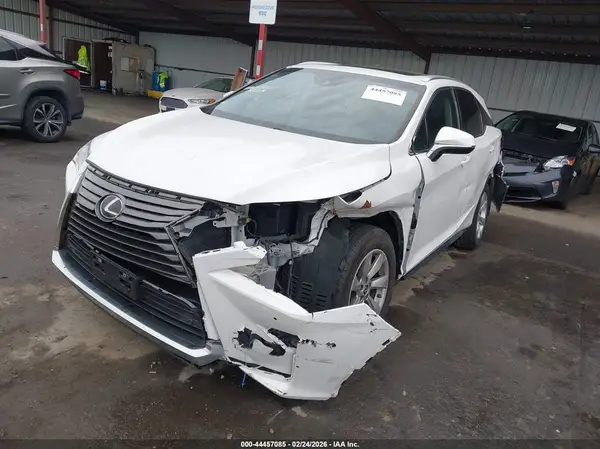 2T2BZMCA8JC164464 2018 LEXUS RX - Image 2