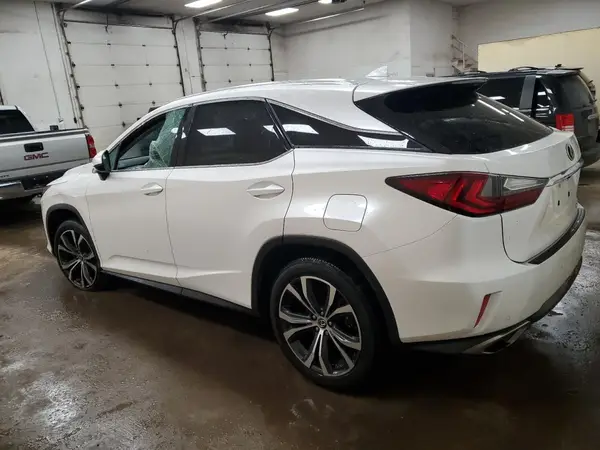 2T2BZMCA8JC166411 2018 LEXUS RX - Image 2
