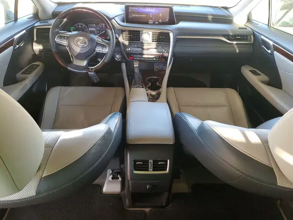 2T2BZMCA8KC169228 2019 LEXUS RX - Image 8
