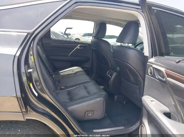 2T2BZMCA8KC191634 2019 LEXUS RX - Image 8