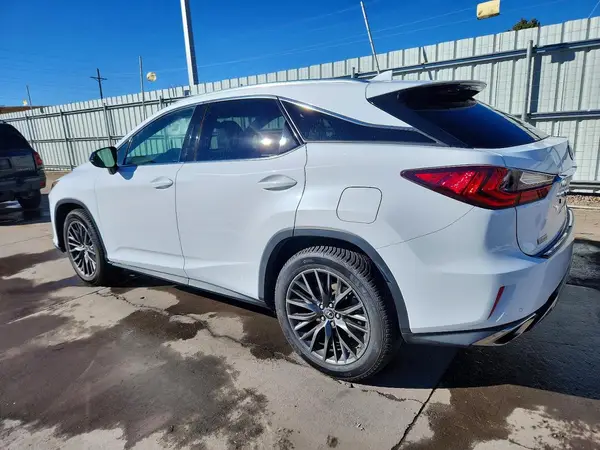 2T2BZMCA9HC073939 2017 LEXUS RX - Image 2