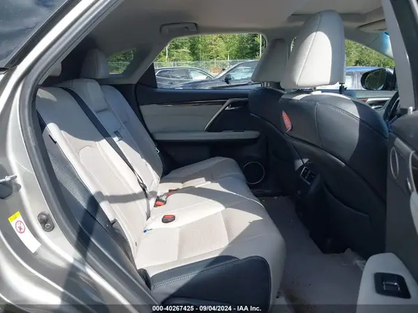 2T2BZMCA9HC105126 2017 LEXUS RX - Image 8