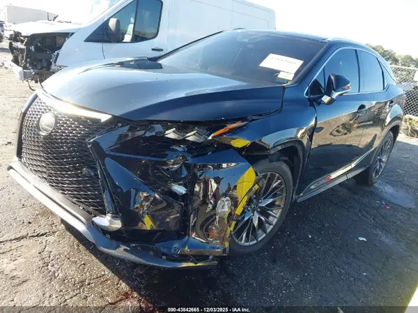 2T2BZMCA9HC108592 2017 LEXUS RX - Image 2