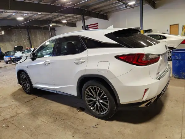 2T2BZMCA9HC122167 2017 LEXUS RX - Image 2