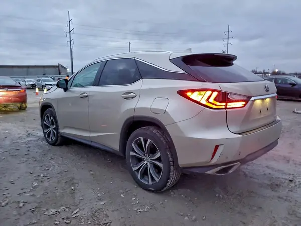 2T2BZMCA9HC127806 2017 LEXUS RX - Image 2
