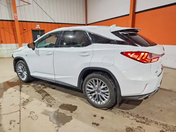 2T2BZMCA9JC143817 2018 LEXUS RX - Image 2