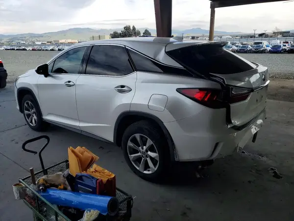 2T2BZMCA9JC146054 2018 LEXUS RX - Image 2