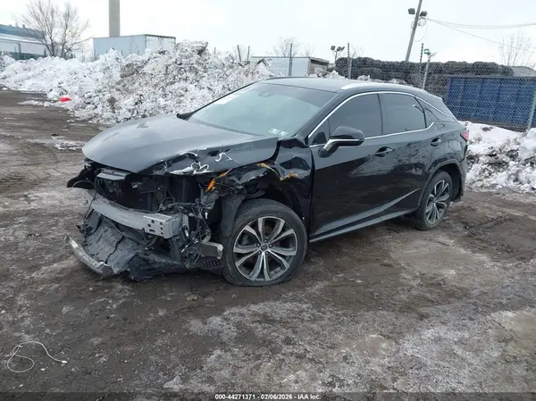 2T2BZMCA9JC147169 2018 LEXUS RX - Image 2