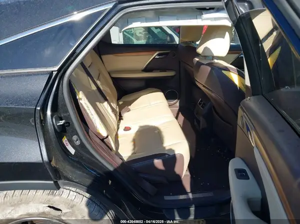 2T2BZMCA9JC150153 2018 LEXUS RX - Image 8