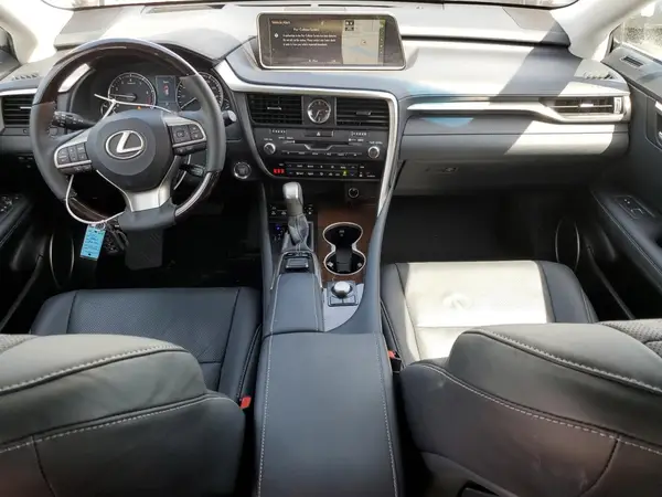 2T2BZMCA9JC151108 2018 LEXUS RX - Image 8