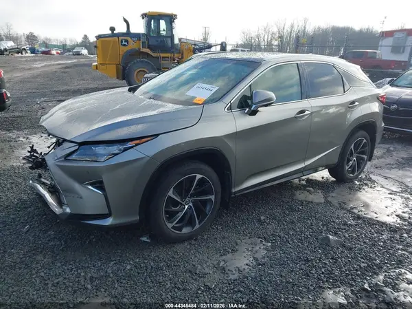 2T2BZMCA9JC153926 2018 LEXUS RX - Image 2