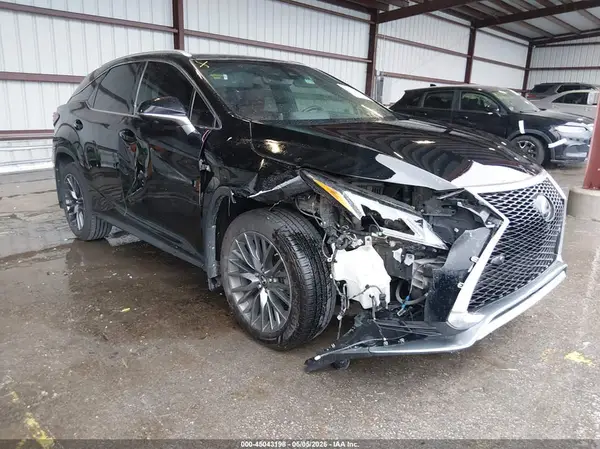 2T2BZMCA9JC157054 2018 LEXUS RX - Image 1