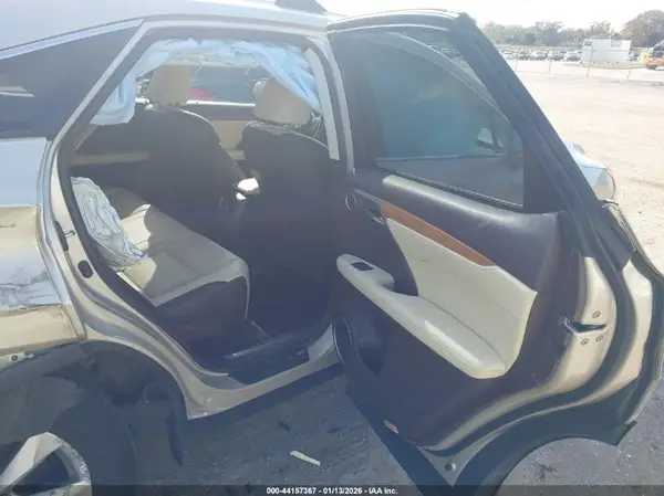 2T2BZMCA9JC157457 2018 LEXUS RX - Image 8