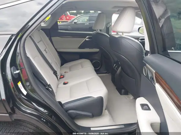 2T2BZMCA9JC165820 2018 LEXUS RX - Image 8