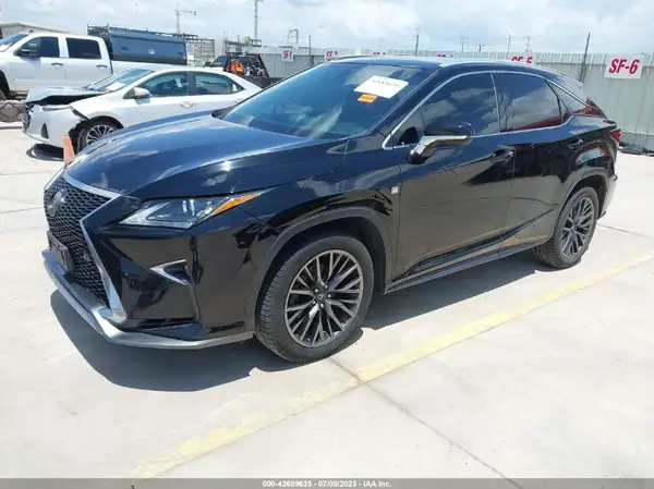 2T2BZMCA9KC192968 2019 LEXUS RX - Image 2