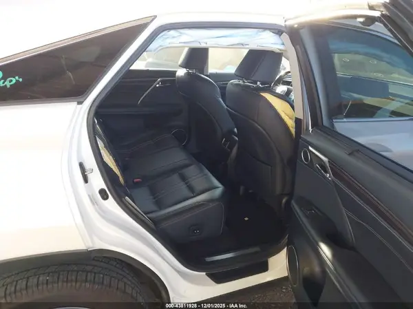 2T2BZMCA9KC196678 2019 LEXUS RX - Image 8